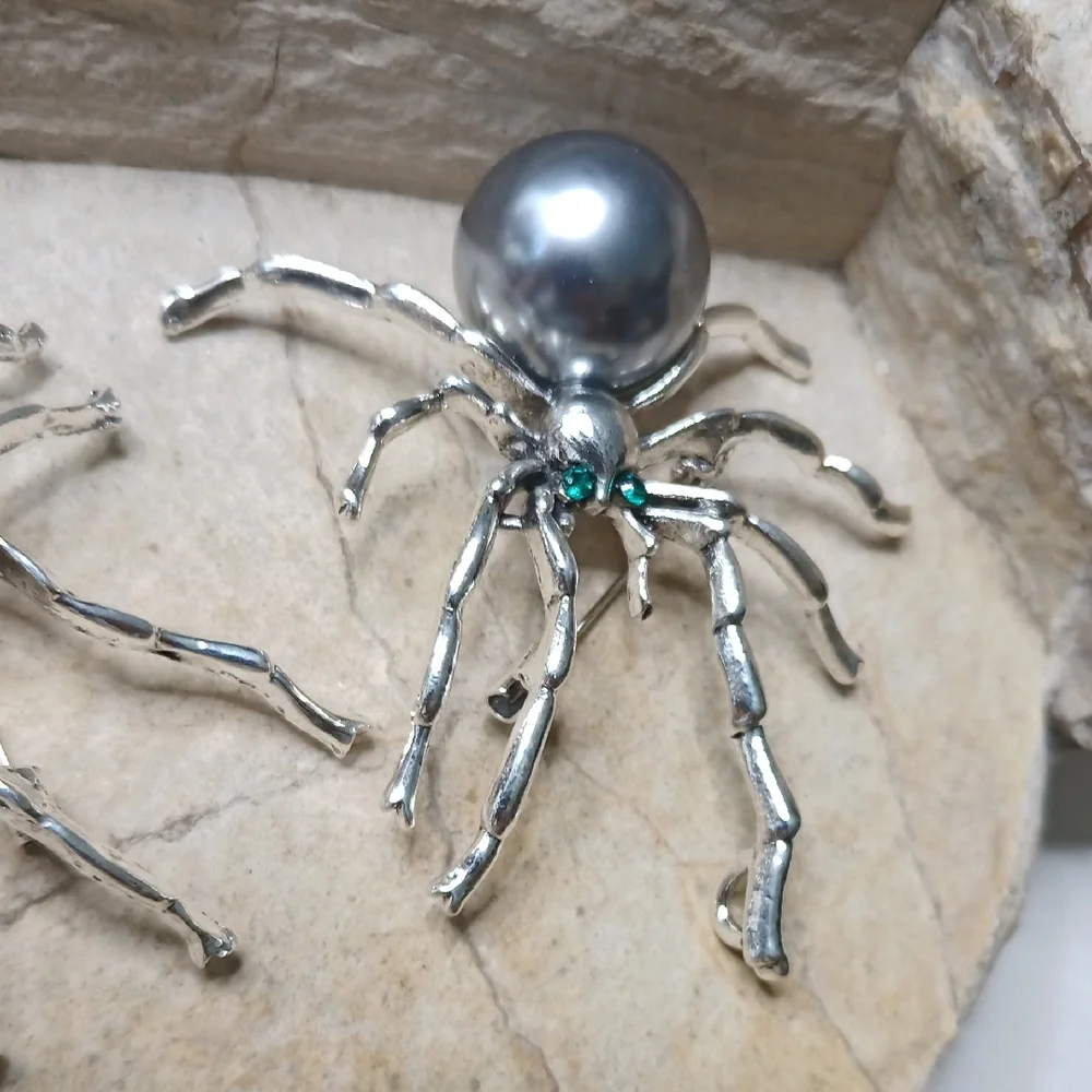 None elegant silver